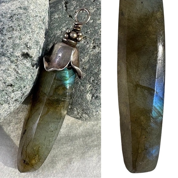Iridescent Labradorite Silver Floral Pendant Ethereal Fairy Minimalist Mystical - Picture 1 of 14